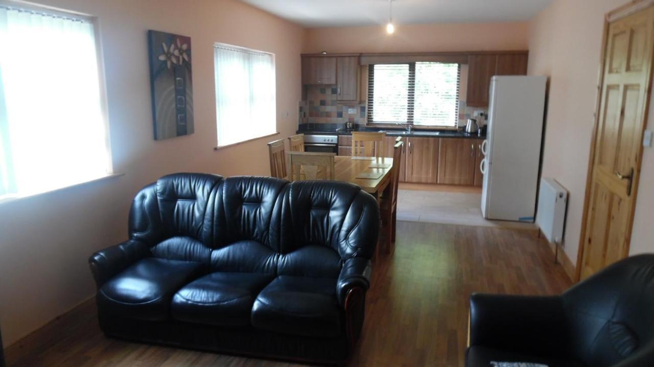 Sliabh Liag Inn Carrick  ภายนอก รูปภาพ