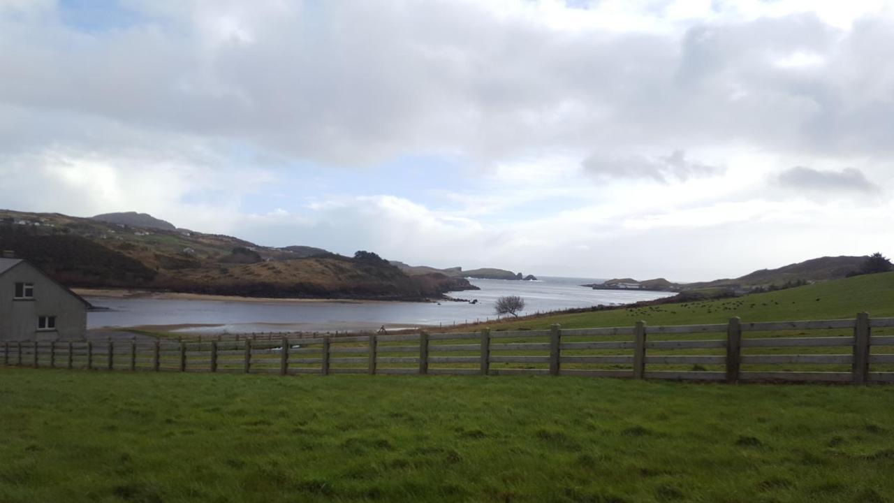 Sliabh Liag Inn Carrick  ภายนอก รูปภาพ