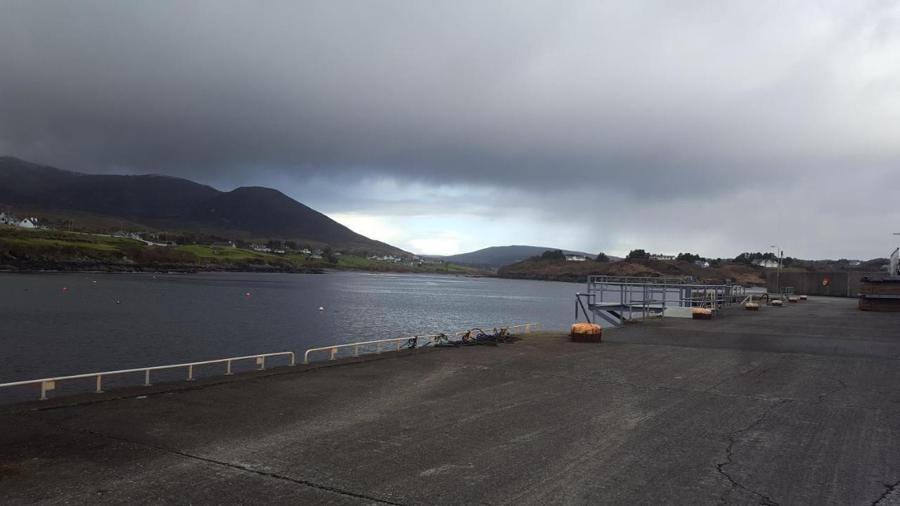Sliabh Liag Inn Carrick  ภายนอก รูปภาพ