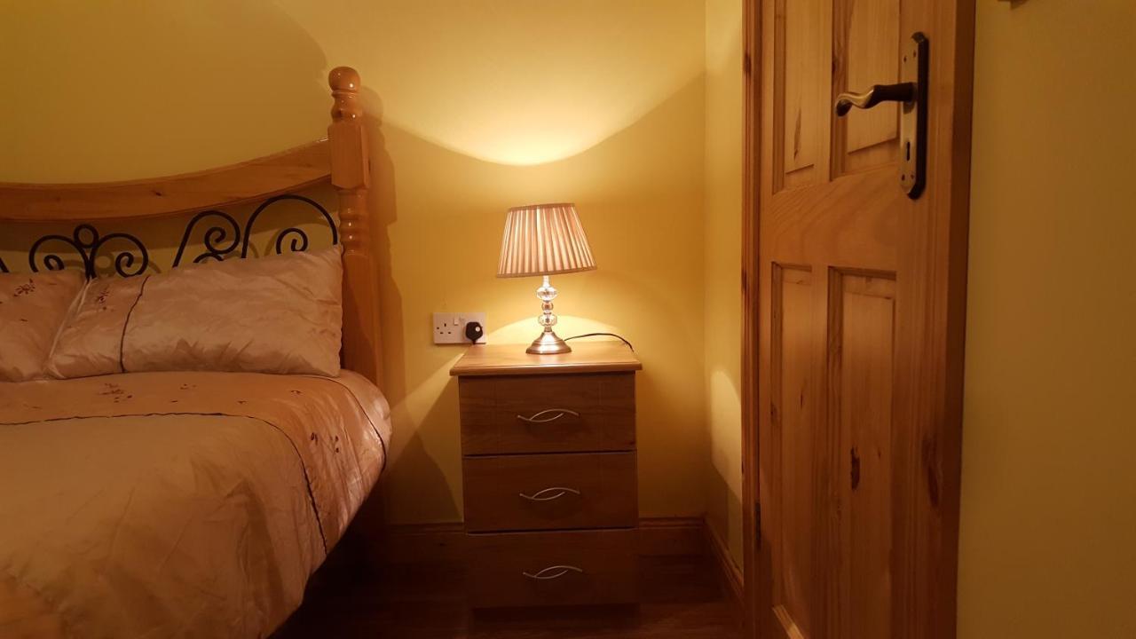 Sliabh Liag Inn Carrick  ภายนอก รูปภาพ