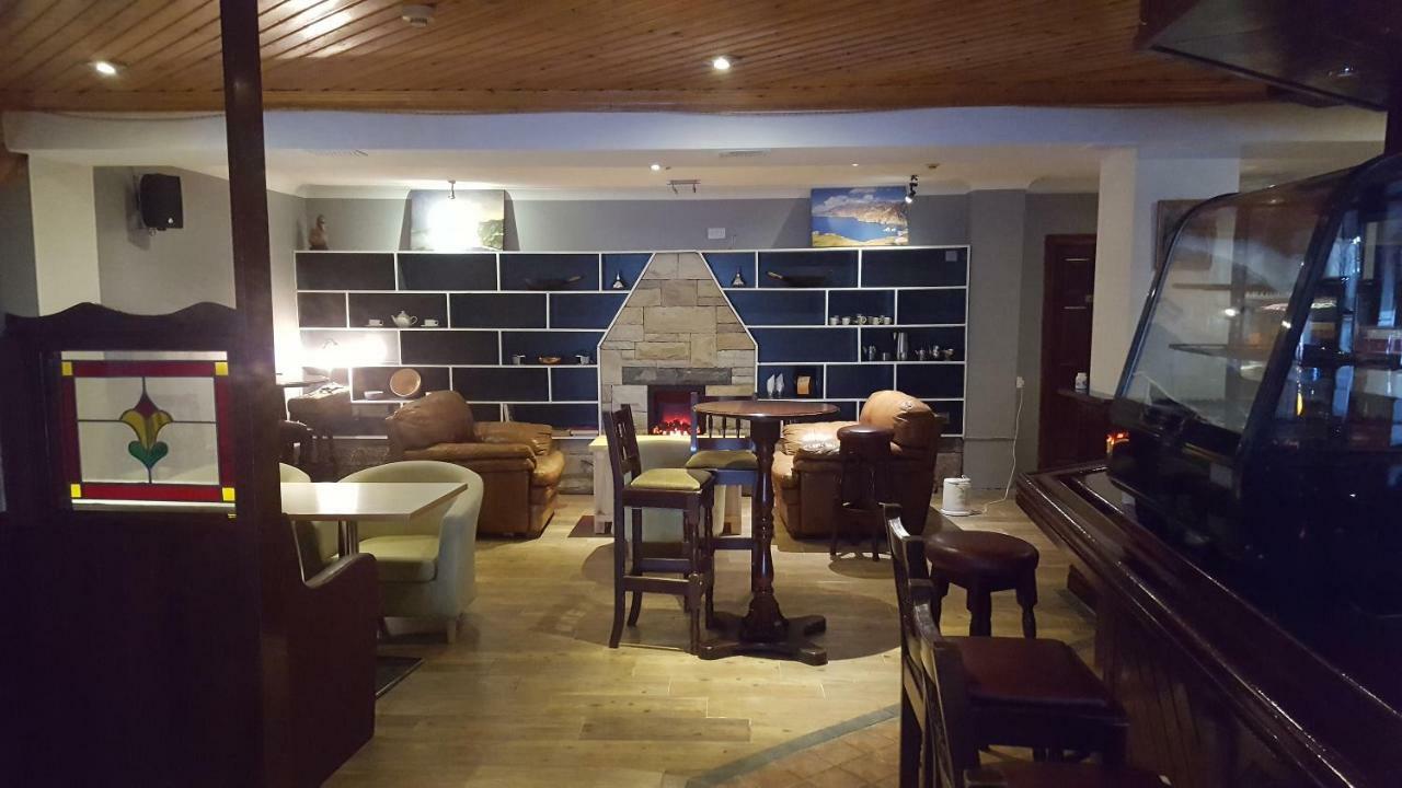 Sliabh Liag Inn Carrick  ภายนอก รูปภาพ
