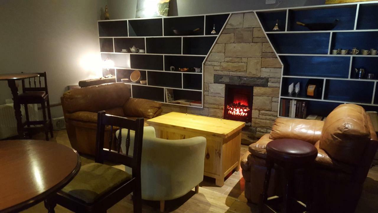 Sliabh Liag Inn Carrick  ภายนอก รูปภาพ